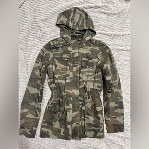 Women’s Camo Jacket With Waist Drawstring Size M - New 100% Cotton